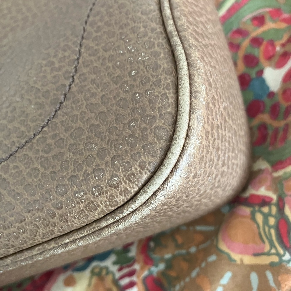 Gucci Jackie Small Leather Handbag - Picture 6 of 7